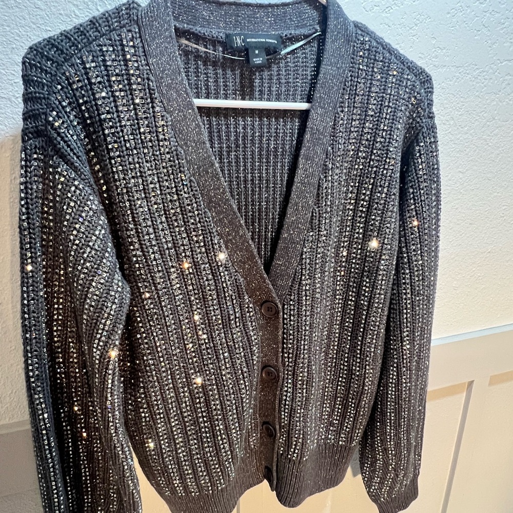 Crop cardigan covered in square rhinestones crystals.